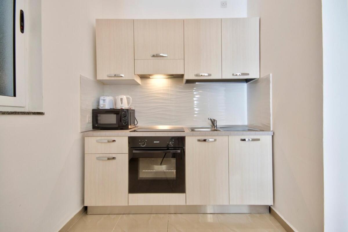 Urbanstays - Gzira 1 Bedroom Apartments By Shortletsmalta Ngoại thất bức ảnh